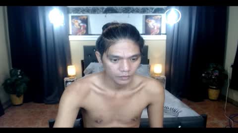 Snapshot of asianhunter4ux chatting on 10/28/25, 01:42 asianhunter4ux online show from 10/28/25, 01:42