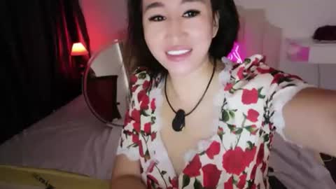 Snapshot of asianqueen777ohmi chatting on 06/13/26, 02:53 Rose Mingna online show from 06/13/26, 02:53