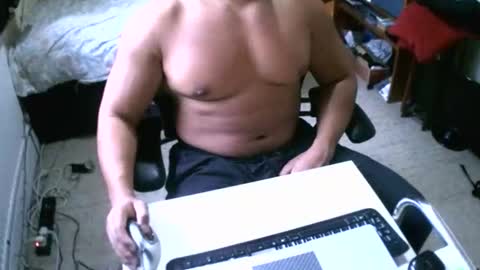 Snapshot of asianscottmusclejohnson93 chatting on 09/18/25, 05:04 Johnson online show from 09/18/25, 05:04