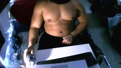 Snapshot of asianscottmusclejohnson93 chatting on 11/20/25, 10:53 Johnson online show from 11/20/25, 10:53
