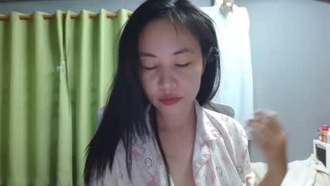 Snapshot of asiantabbyx chatting on 06/04/26, 04:18 Tabby online show from 06/04/26, 04:18