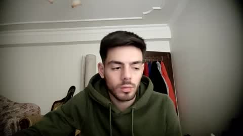 Snapshot of asihandsome06 chatting on 01/25/25, 10:07 asihandsome06 online show from 01/25/25, 10:07