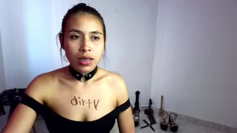 Snapshot of asiri_smith chatting on 06/10/26, 09:57 Asiri online show from 06/10/26, 09:57