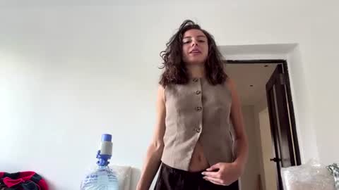 Monica  online show from 08/03/26, 04:44