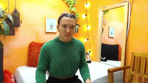 Snapshot of aslyhernandez chatting on 01/10/25, 11:43 ASLY online show from 01/10/25, 11:43