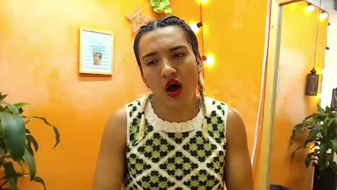 Snapshot of aslyhernandez chatting on 01/22/25, 05:59 ASLY online show from 01/22/25, 05:59