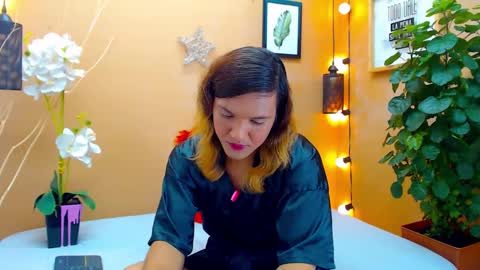 Snapshot of aslyhernandez chatting on 10/09/25, 03:21 ASLY online show from 10/09/25, 03:21