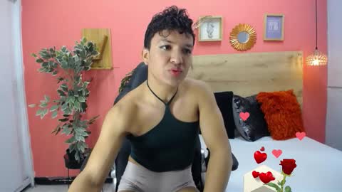 Snapshot of aslyhernandez chatting on 02/20/26, 12:05 ASLY online show from 02/20/26, 12:05