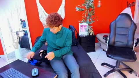 ASLY online show from 04/21/26, 09:59