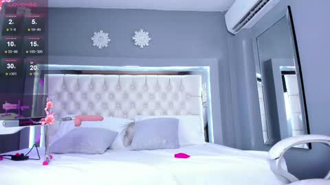 A S L Y   S A N D E R online show from 10/31/25, 04:35