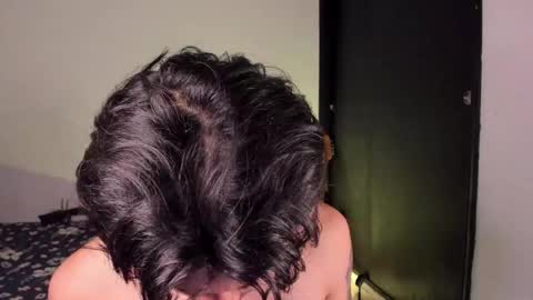 asmodeuszz online show from 04/23/26, 01:40