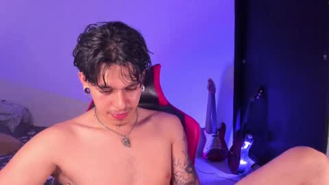 asmodeuszz online show from 04/25/26, 02:14