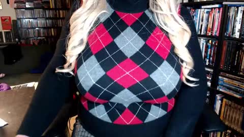 Aspen Vale online show from 11/10/25, 10:20