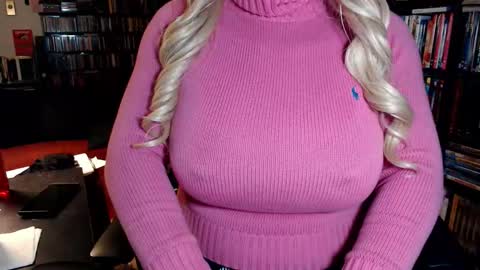 Aspen Vale online show from 12/15/25, 10:14