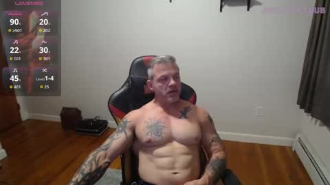 Snapshot of ass_chaser_1 chatting on 09/21/25, 01:29 Ass Chaser online show from 09/21/25, 01:29