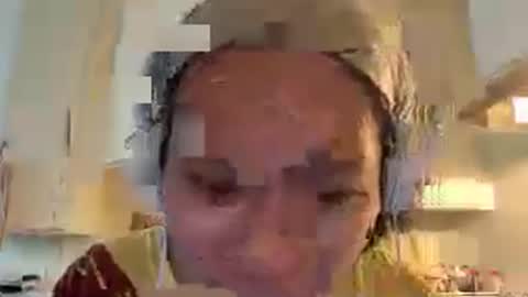 Snapshot of assert32 chatting on 09/28/25, 11:43 Patty online show from 09/28/25, 11:43