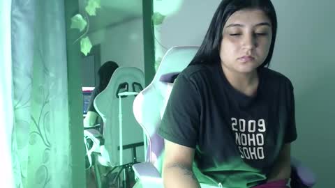 Snapshot of asshley_benson chatting on 12/16/25, 09:58 Asshley online show from 12/16/25, 09:58