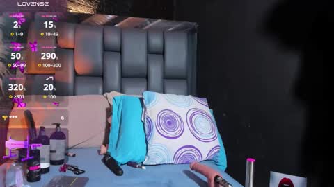 Nahomi  online show from 03/16/26, 10:19