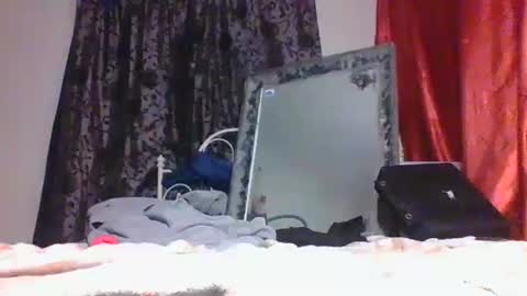 Snapshot of assilem277 chatting on 09/22/25, 03:19 danni travis online show from 09/22/25, 03:19