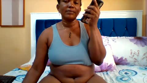 FLORAH DANIEL online show from 06/19/26, 05:23