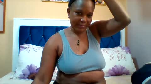 FLORAH DANIEL online show from 07/23/26, 04:43