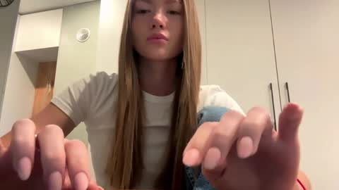 DiLuna online show from 04/04/26, 06:33