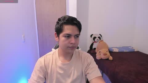 Asta Kuno online show from 04/07/26, 02:34