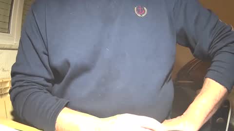 Snapshot of astelover chatting on 12/22/24, 11:20 astelover online show from 12/22/24, 11:20