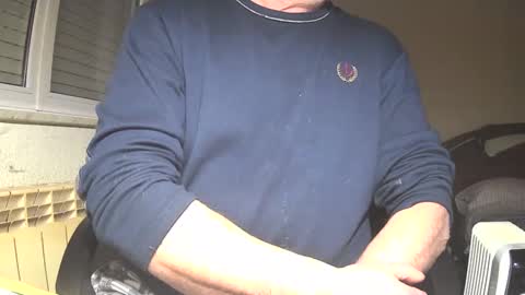 Snapshot of astelover chatting on 01/05/25, 09:47 astelover online show from 01/05/25, 09:47