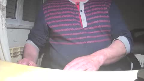 Snapshot of astelover chatting on 11/03/25, 08:32 astelover online show from 11/03/25, 08:32