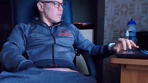 asterion51 online show from 01/18/26, 03:49