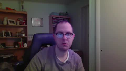 Snapshot of astg94 chatting on 10/29/25, 01:19 Andrew or Smiley Read the message in bold above the bio design for info on the situation. online show from 10/29/25, 01:19