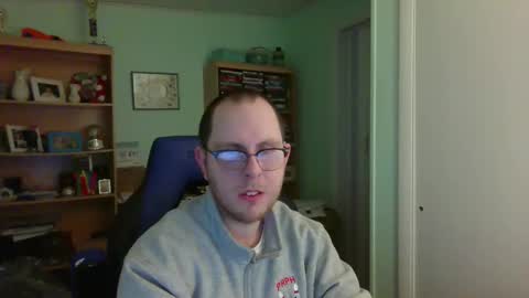 Andrew or Smiley Read the message in bold above the bio design for info on the situation. online show from 02/03/26, 01:48