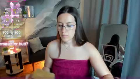 Snapshot of asti_bubbles chatting on 06/21/26, 01:08 Asti online show from 06/21/26, 01:08