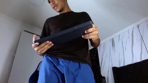 Aston  online show from 10/15/25, 04:12