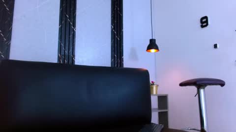Snapshot of aston_vera chatting on 05/21/26, 03:02 Aston online show from 05/21/26, 03:02