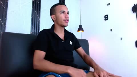 Snapshot of aston_vera chatting on 06/04/26, 03:45 Aston online show from 06/04/26, 03:45