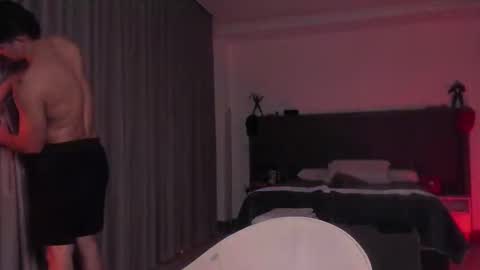 Snapshot of astonhills chatting on 09/16/25, 02:01 astonhills online show from 09/16/25, 02:01