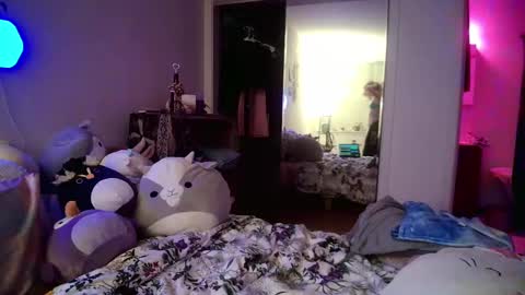 Snapshot of astorialove chatting on 02/22/25, 01:00 AstoriaLove online show from 02/22/25, 01:00