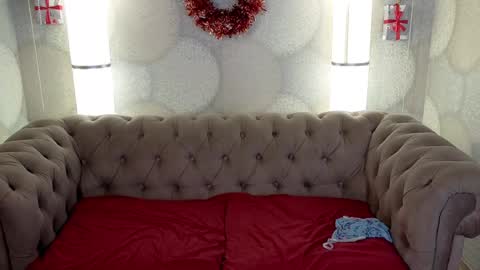 Snapshot of astra_lis chatting on 12/28/24, 06:40 Astra online show from 12/28/24, 06:40