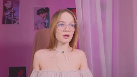 Snapshot of astra_lis chatting on 01/18/25, 12:15 Astra online show from 01/18/25, 12:15