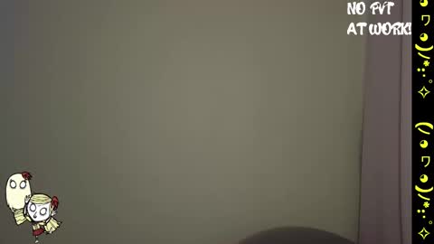 Snapshot of astra_lis chatting on 02/14/25, 01:29 Astra online show from 02/14/25, 01:29