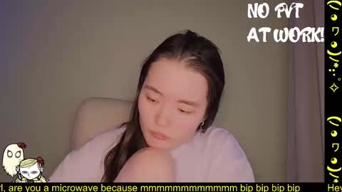 Snapshot of astra_lis chatting on 02/18/25, 02:49 Astra online show from 02/18/25, 02:49