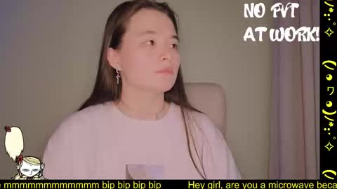 Snapshot of astra_lis chatting on 02/18/25, 06:04 Astra online show from 02/18/25, 06:04