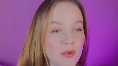 Snapshot of astra_lis chatting on 03/02/25, 05:33 Astra online show from 03/02/25, 05:33