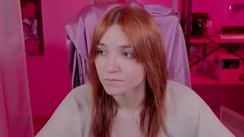 Snapshot of astra_lis chatting on 10/10/25, 12:26 Astra online show from 10/10/25, 12:26