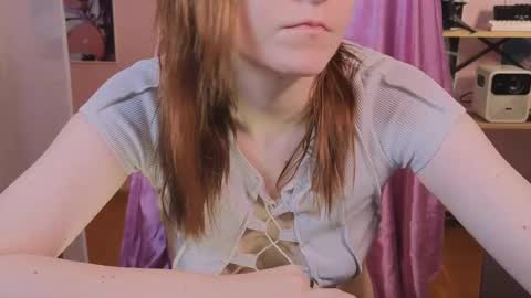 Snapshot of astra_lis chatting on 10/11/25, 12:36 Astra online show from 10/11/25, 12:36