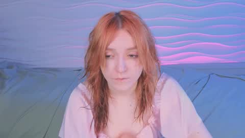 Snapshot of astra_lis chatting on 11/13/25, 12:48 Astra online show from 11/13/25, 12:48