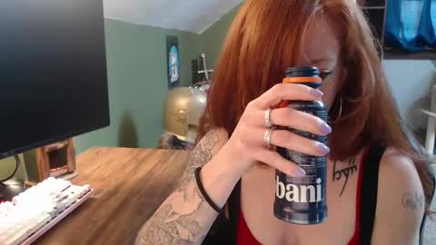 Snapshot of astraeasiren chatting on 02/14/25, 07:12 AstraeaSiren online show from 02/14/25, 07:12