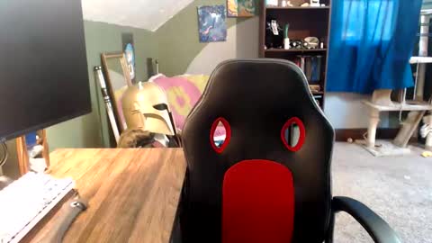 Snapshot of astraeasiren chatting on 05/29/26, 04:49 AstraeaSiren online show from 05/29/26, 04:49
